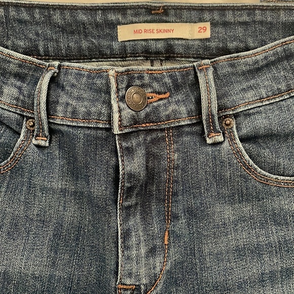 Women’s Levi’s - Picture 6 of 9